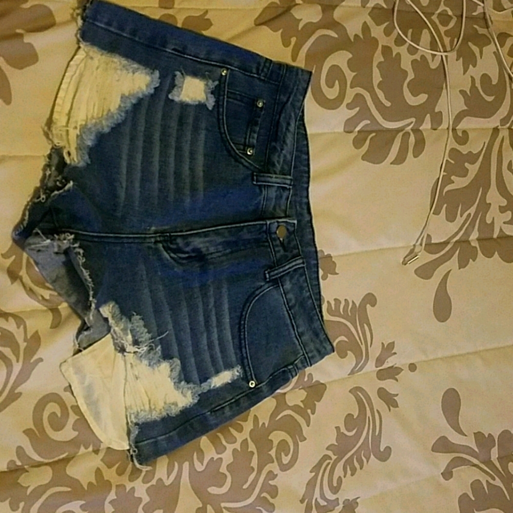 High Waist Ripped Raw Hem Denim Short